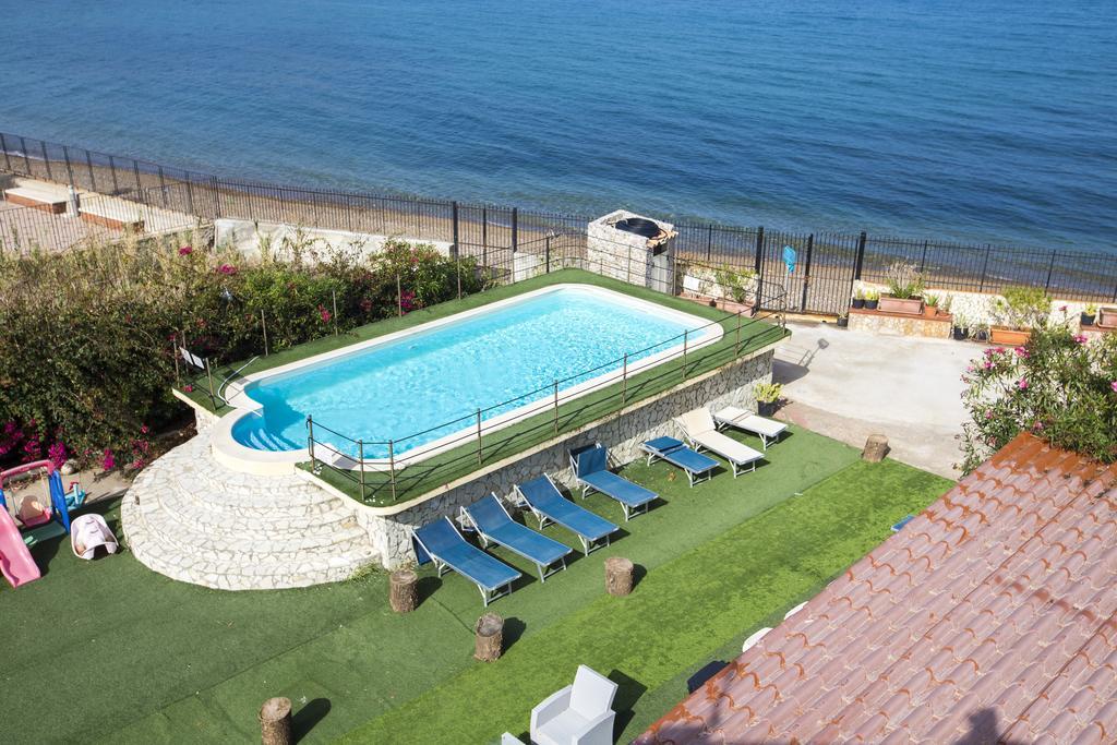 Villa Silvia كاستلداتشا المظهر الخارجي الصورة